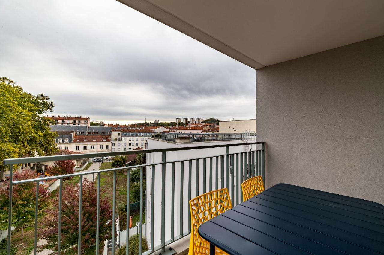 Be My Home - Les Mots Bleus Lyon Exterior photo